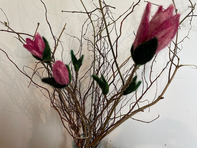 Magnolia branch, dark pink - Image 4